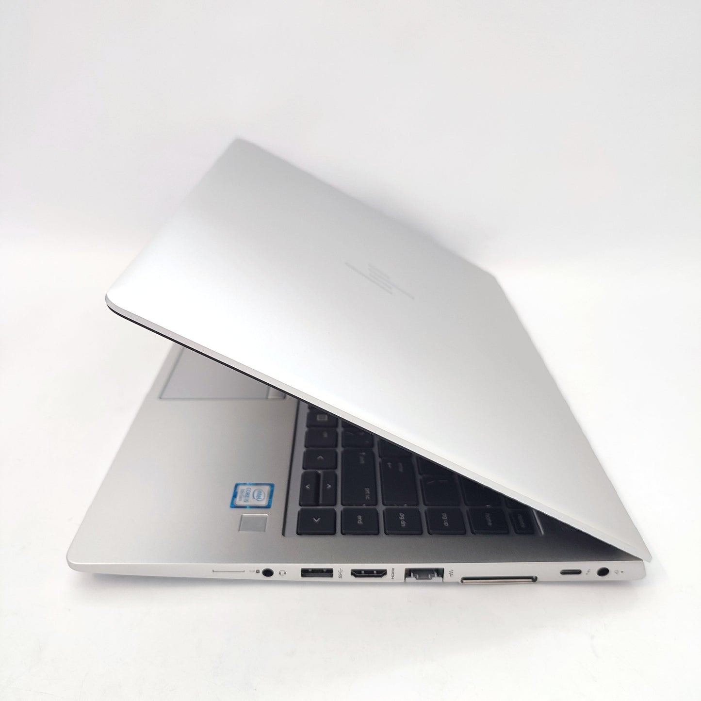 HP EliteBook 840 G5/i5-8350U/16GB/240GB SSD/Intel HD Graphics/14″ FHD/ID: 121801