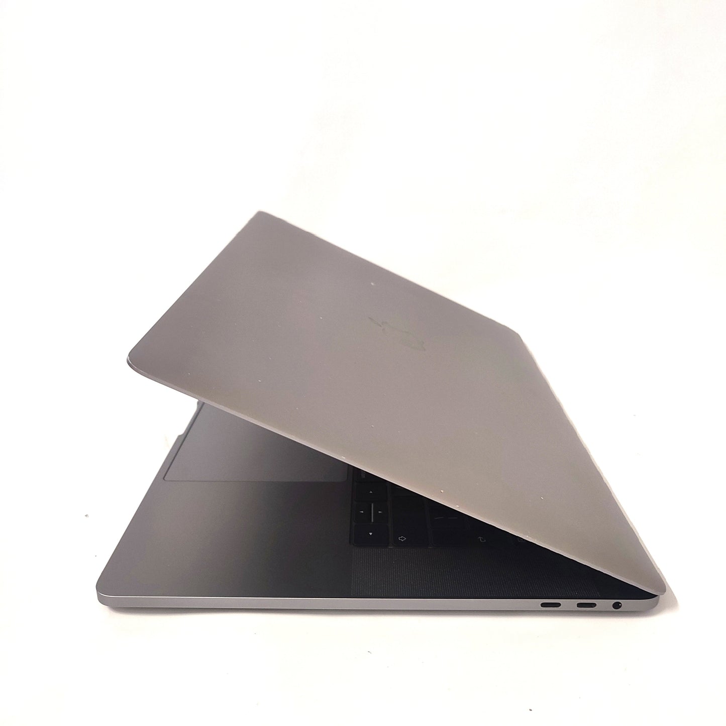 APPLE MacBook Pro A1990 (2018)/i7-8750H/16GB/500GB SSD/AMD Radeon Pro 560x /15.4'' Retina/ID: 23631