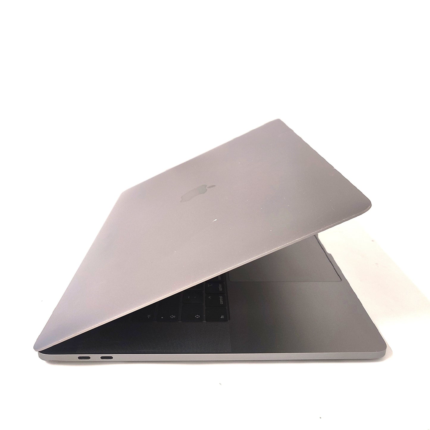APPLE MacBook Pro A1990 (2018)/i7-8750H/16GB/500GB SSD/AMD/15.4'' Retina/ID: 23631