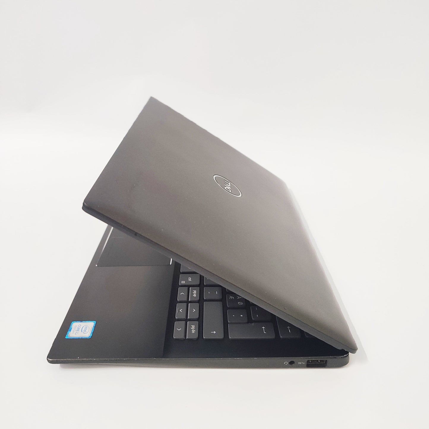 DELL Latitude 3301/i5-8250U/8GB/240GB SSD/Intel HD Graphics/13.3″ FHD/ID: 13390