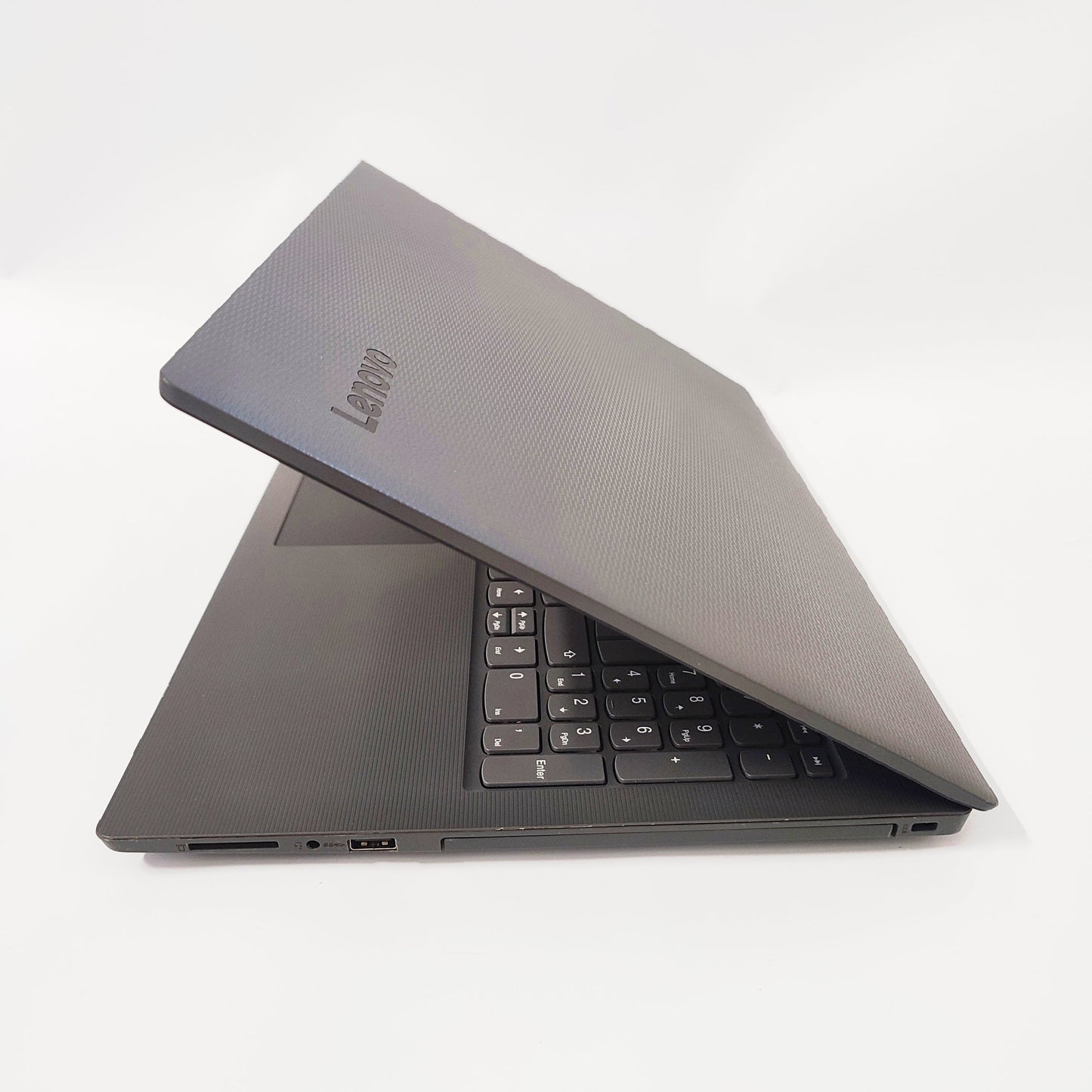 LENOVO V130-15IKB/i5-8250U/8GB/240GB SSD/Intel HD Graphics/15.6″ FHD/ID: 19271