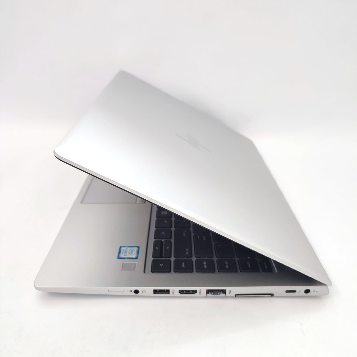 HP EliteBook 840 G5/i5-8350U/8GB/256GB SSD/Intel HD Graphics/14″ FHD/ID: 121895b
